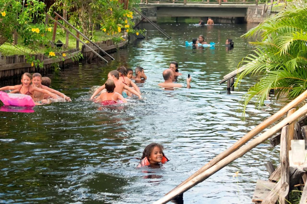 Feriasmares Villa Ilhéus Exteriör bild